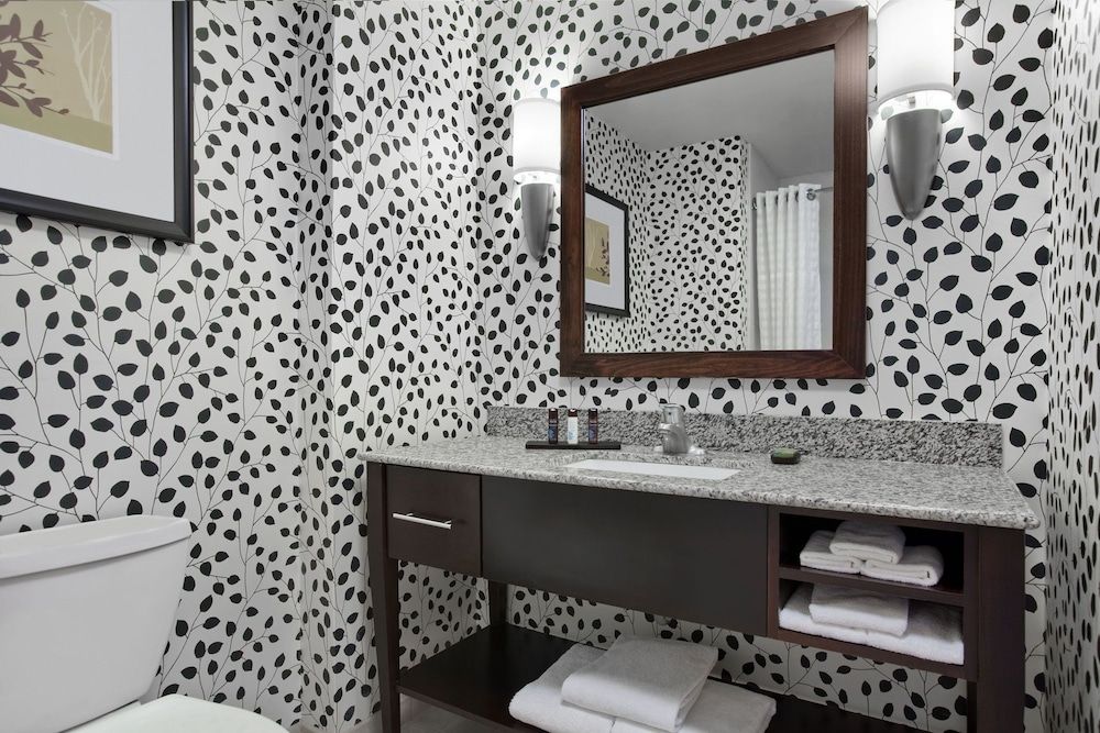 undefined Embassy Suites Buffalo 9