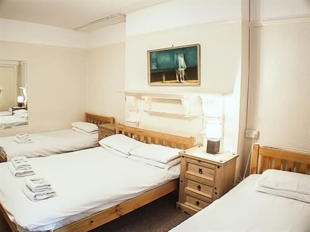 Standard Quadruple Room, Ensuite (Lower ground floor)