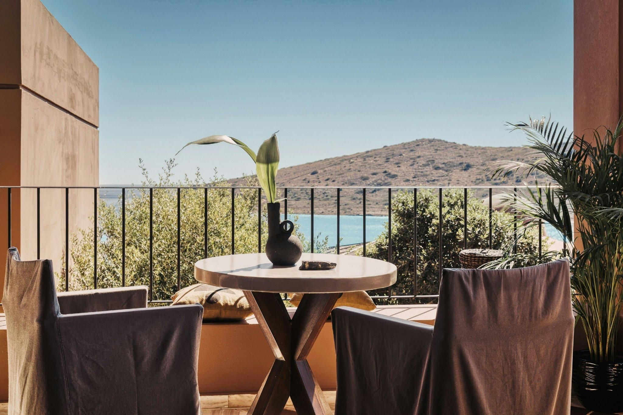 Family, 1 Bedroom Suite, 1 King, Sofa bed, Sea view, Balcony, Whirlpool