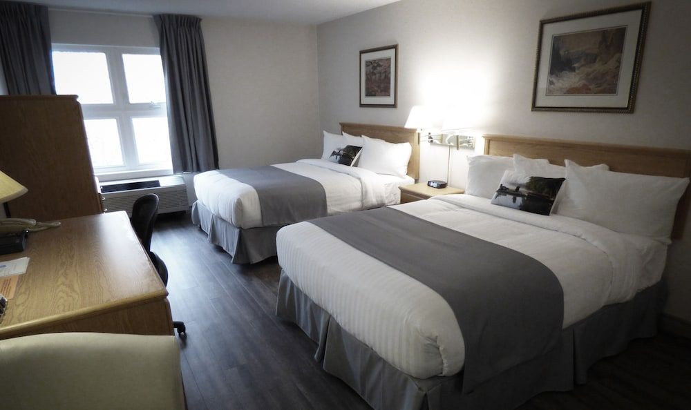 Chateau Logue Hôtel Comfort Room 2