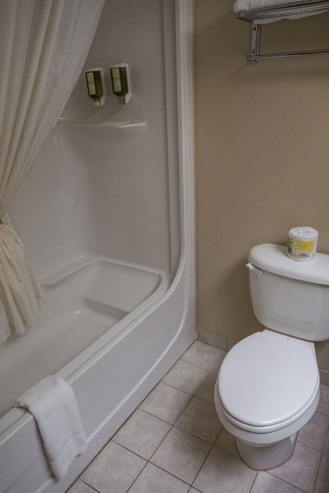 Chateau Logue Hôtel Comfort Room 4