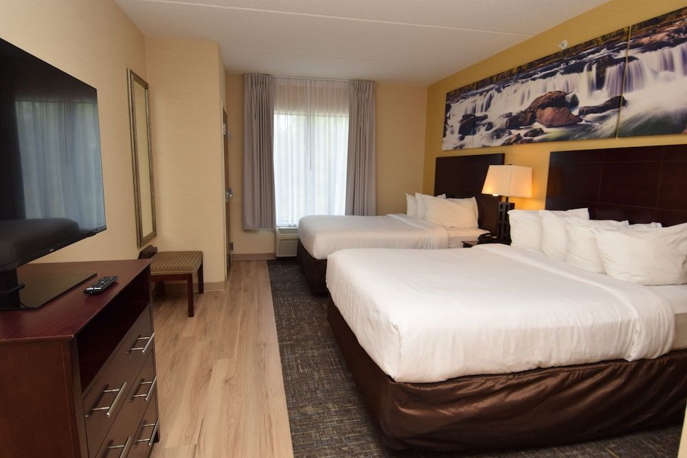 Deluxe Suite, 2 Queen Beds