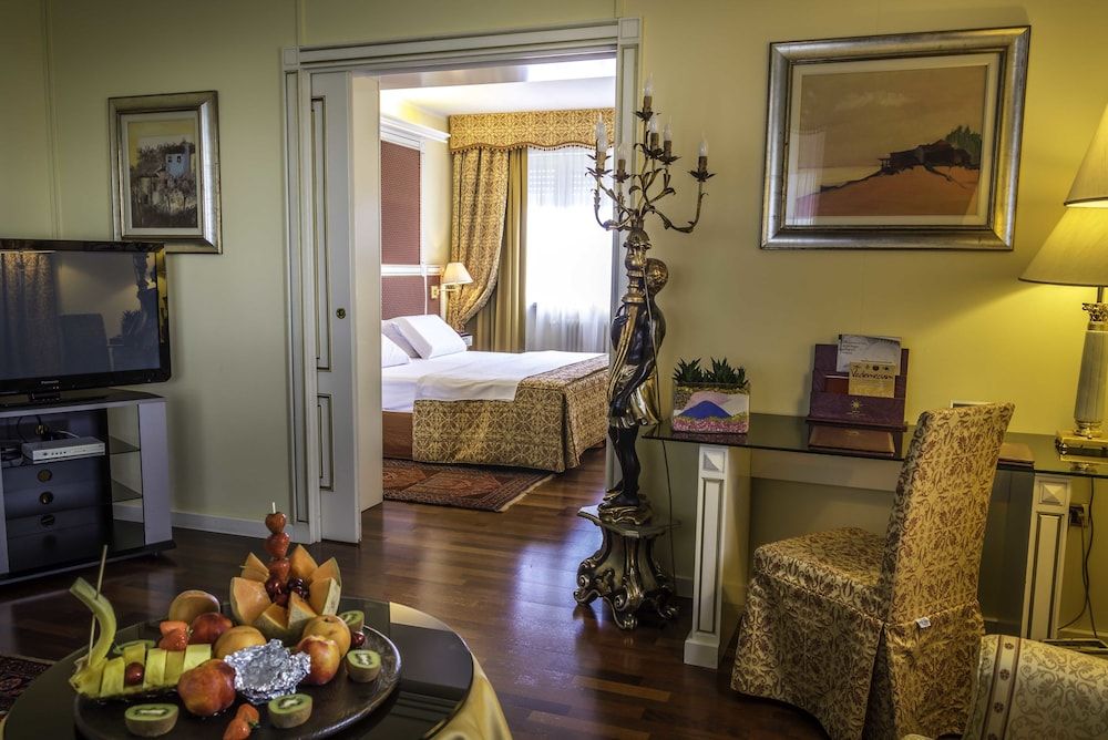 Hotel La Bussola Suite 3