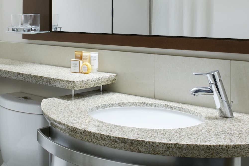 River Hotel Classic Room 6