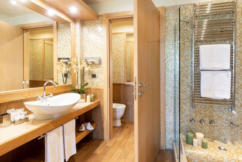 Hotel Silver Twin Room 9