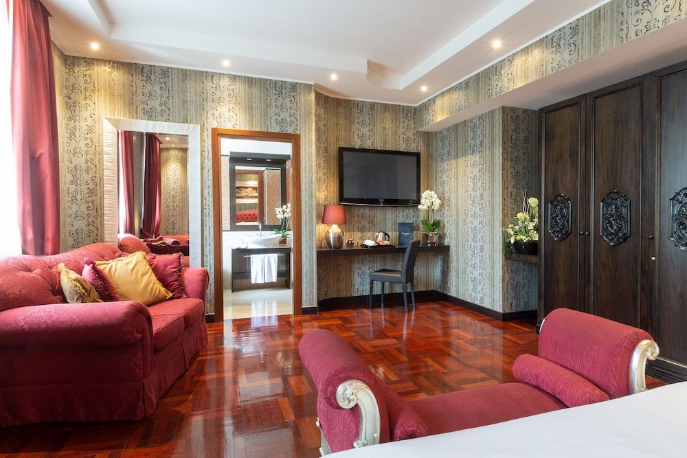 undefined Hotel Silver 9