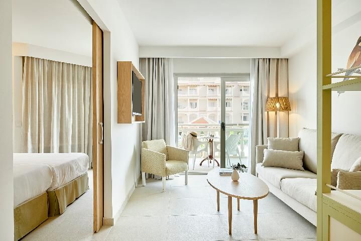 Premium Family Room for 3 Adults