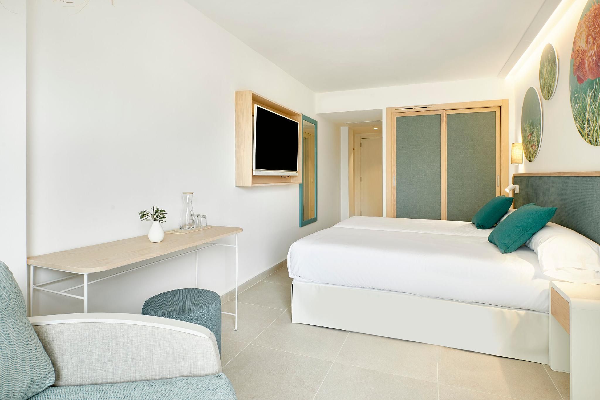 Premium Single Room