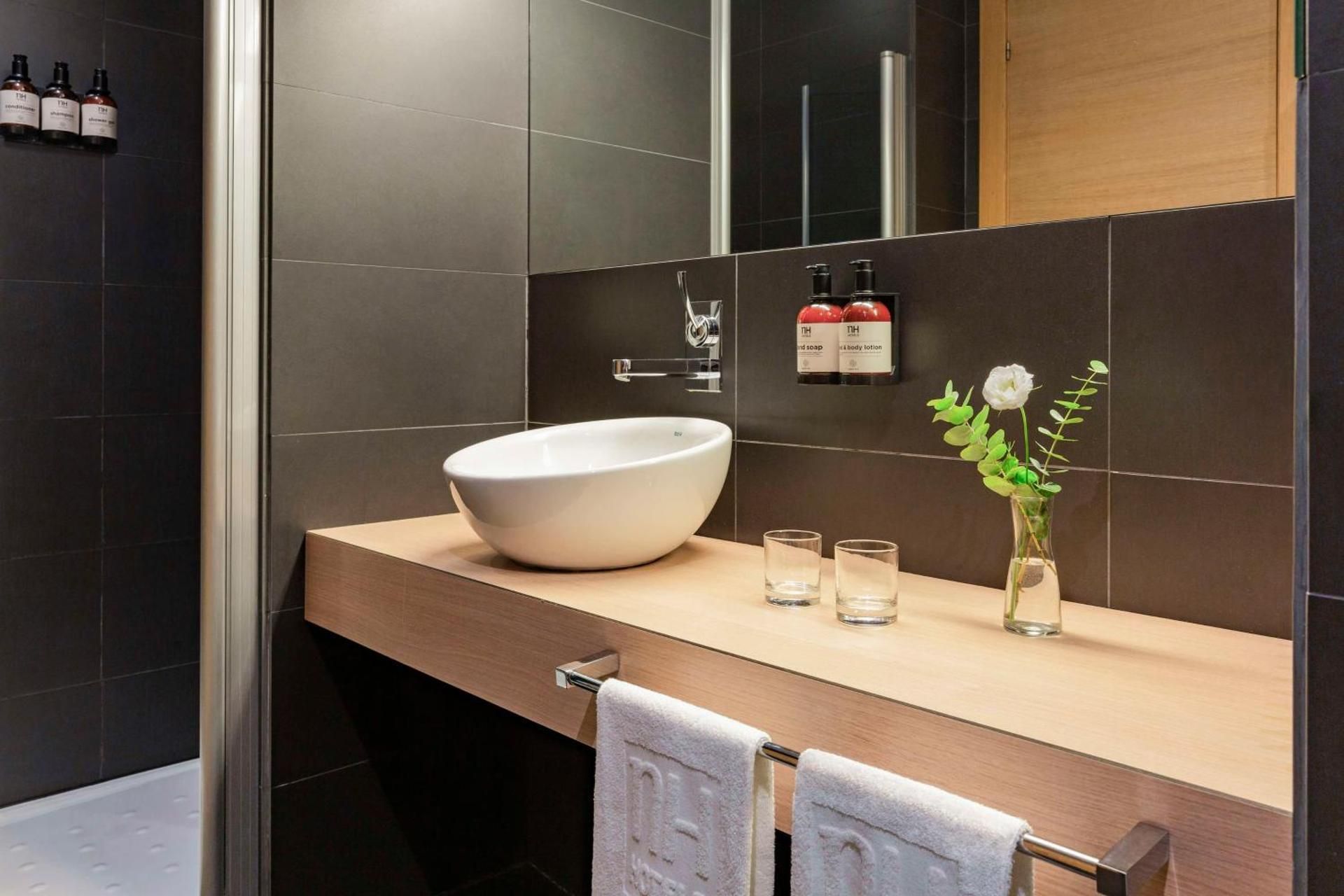 Nh Gijon Hotel Standard Room 3