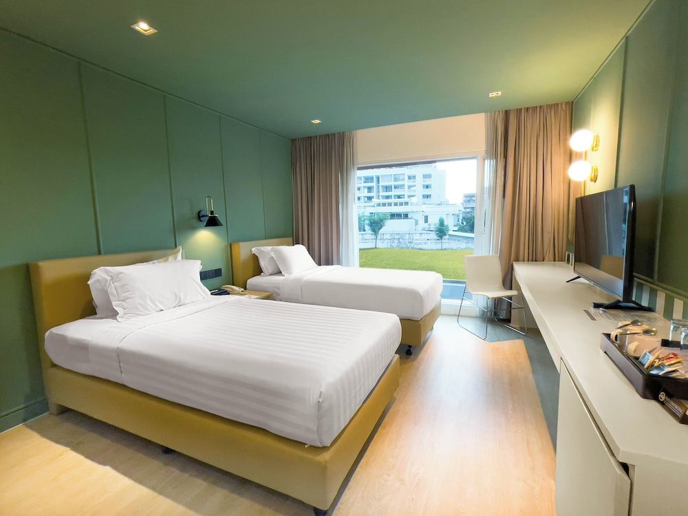 Happihaus Hotel Bangkok Happy Room Twin Bed 2
