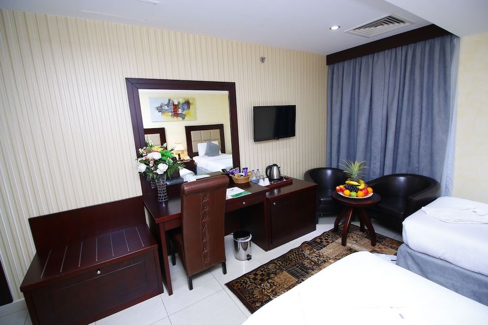 Royal Falcon Hotel Standard Room 9