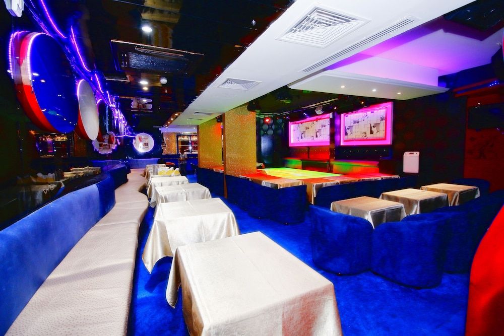 undefined Royal Falcon Hotel 10