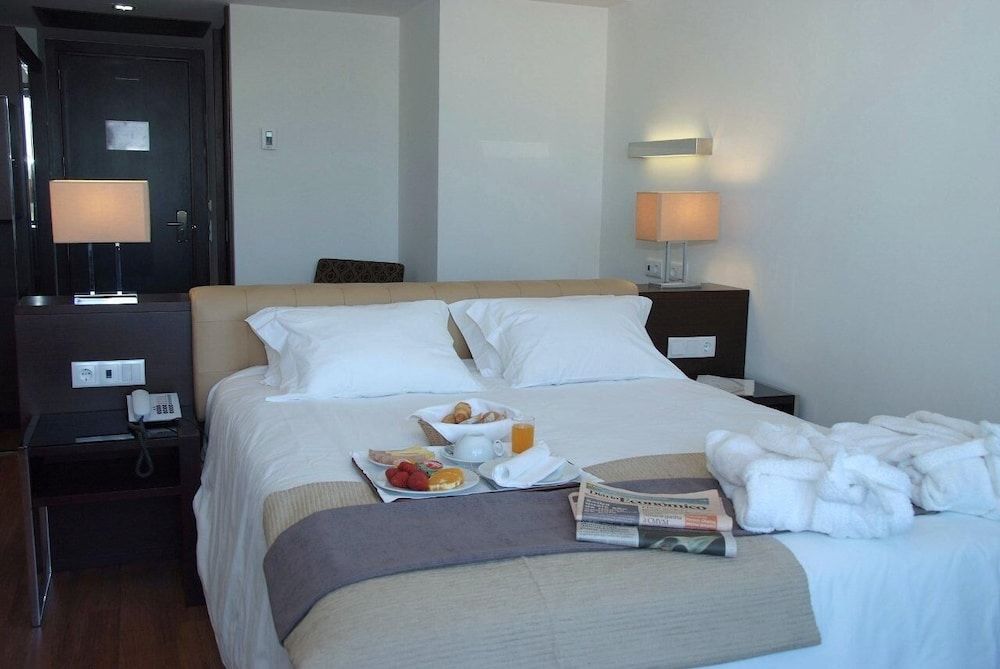 Axis Porto Business & Spa Hotel Double Room, Balcony 5