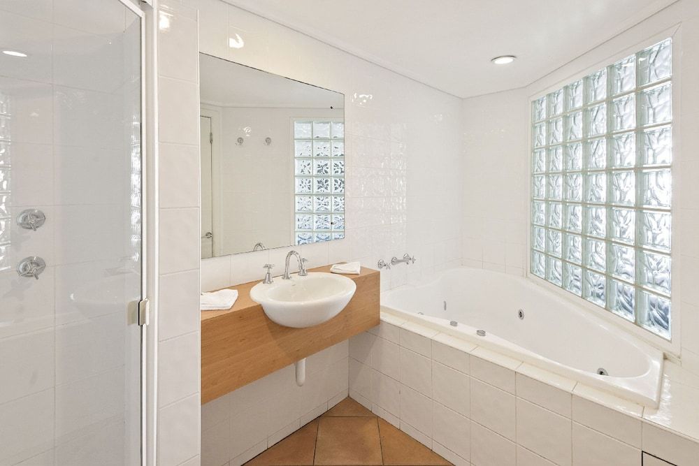 North Pier Hotel Bay View Family Room 5