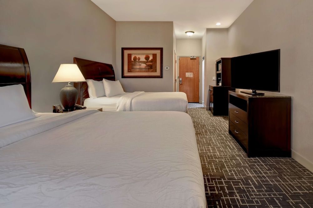 Room, 2 Queen Beds (Drinks & Snacks)