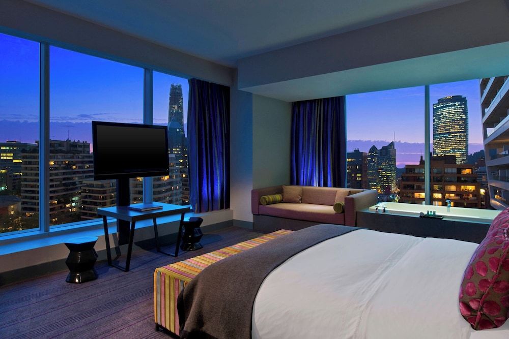 Room, 1 King Bed, Corner
