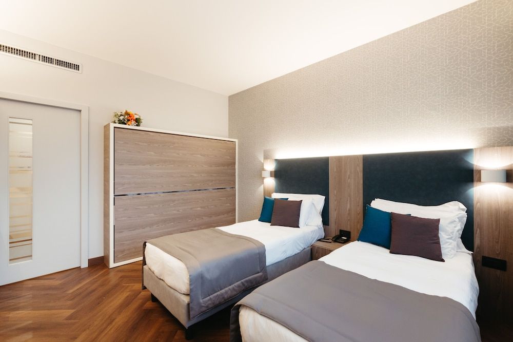 Hotel Motel Prestige Twin Room 3