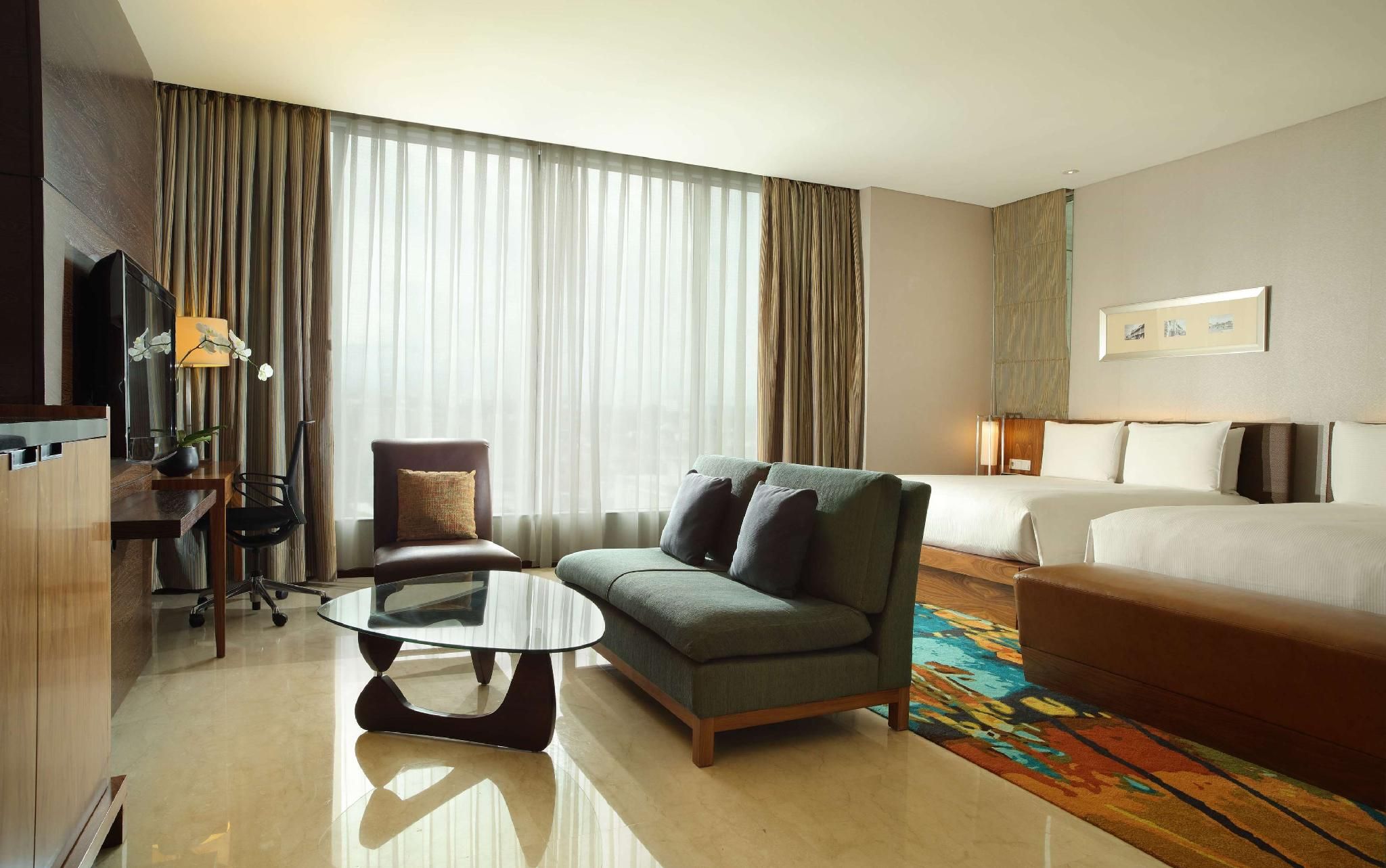 two queen executive room with lounge access