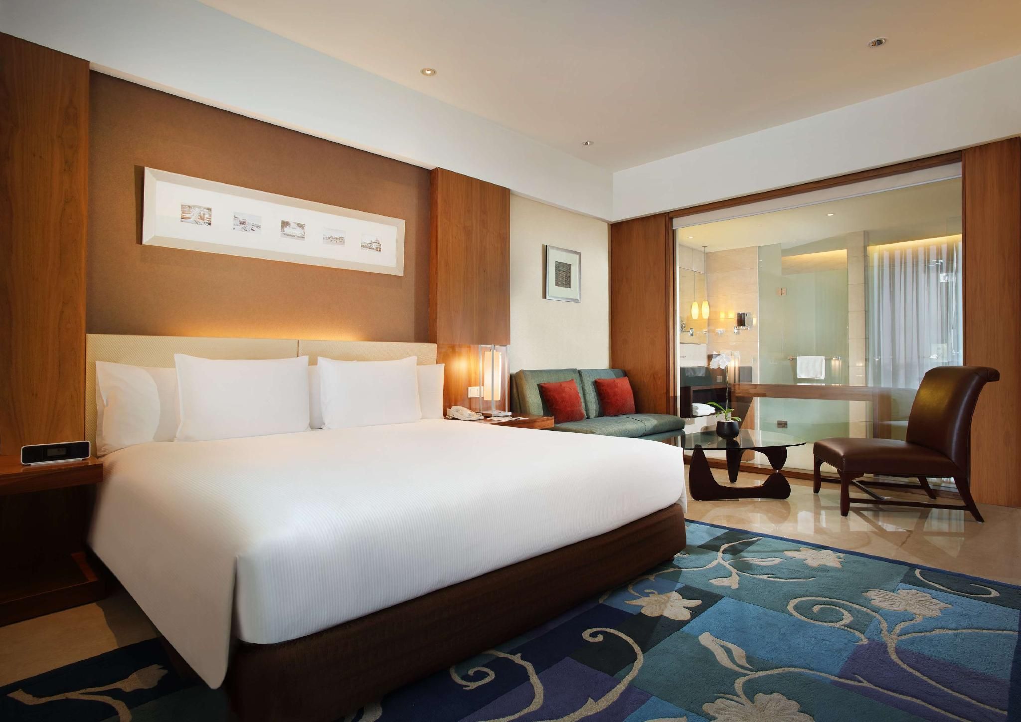 King Classic Room