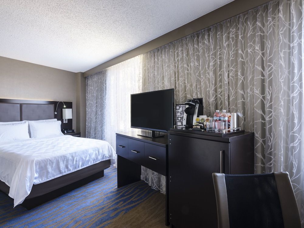 Standard Room, 1 Queen Bed