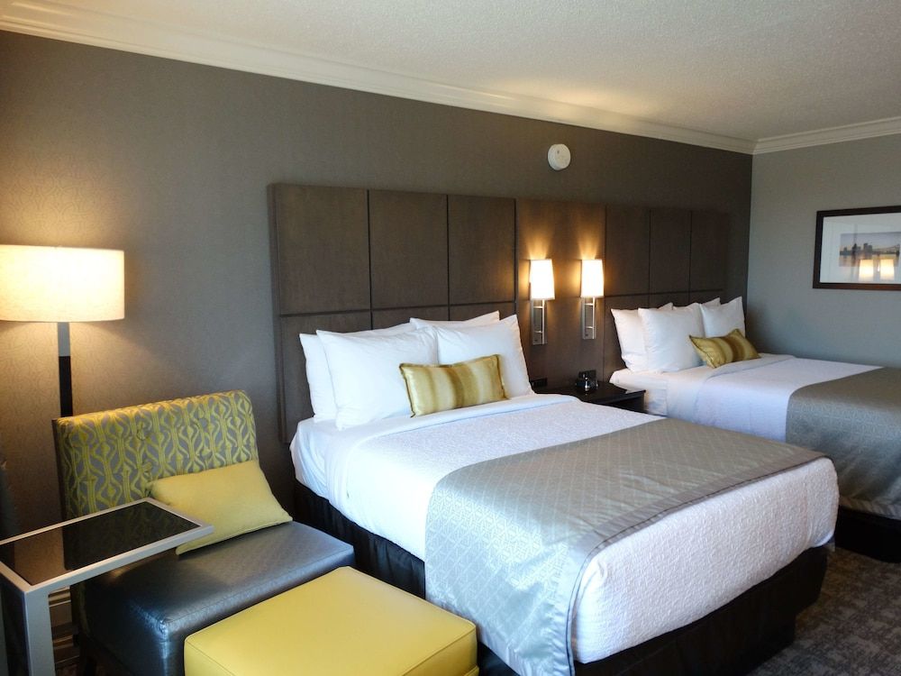 Standard Room, 2 Double Beds, Non Smoking, Microwave
