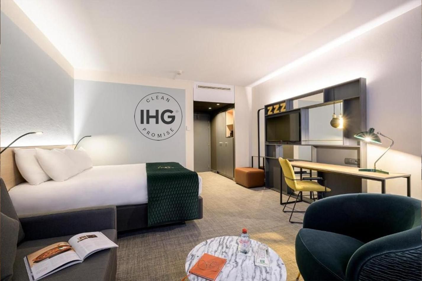 Deluxe Double Room with Two Double Beds - Non-Smoking
