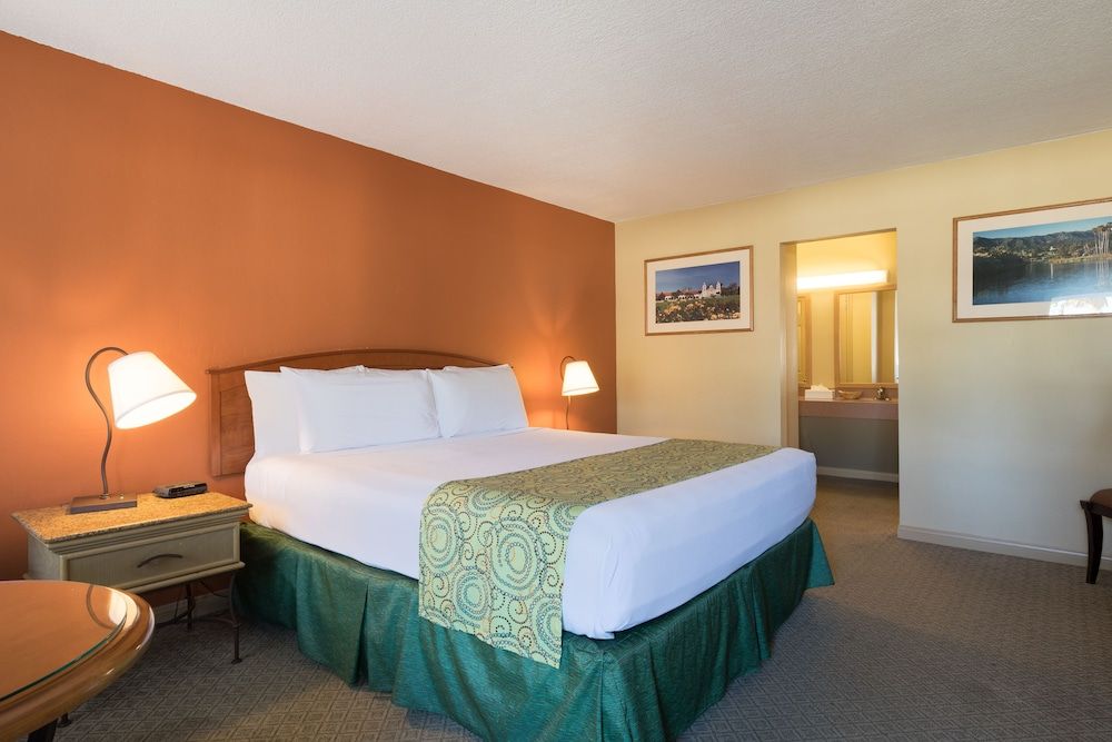 undefined Sandpiper Lodge 10