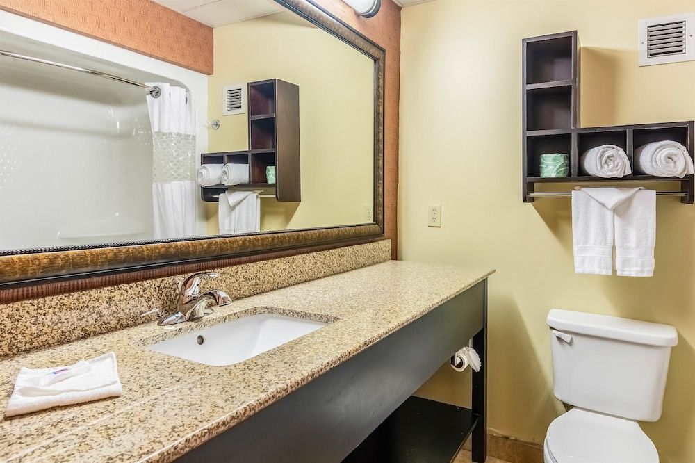 Motel 6 Conway, AR Standard Room, 1 King Bed, Smoking 5