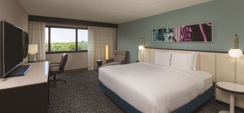 Room, 1 King Bed, Non Smoking
