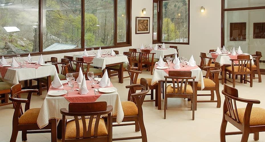 The River Crescent Resort
