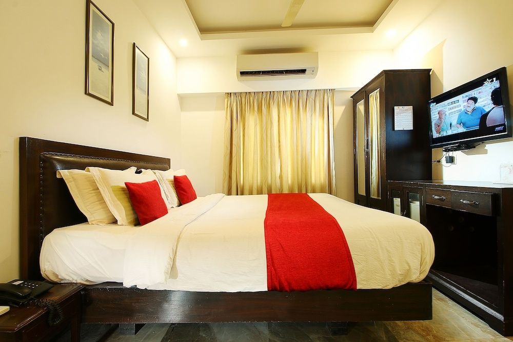 Calangute Grande Deluxe Room 2