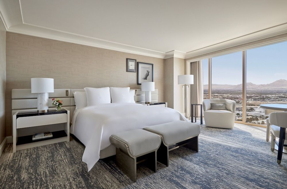 Four Seasons Hotel Las Vegas Superior Room, 1 King Bed, Accessible