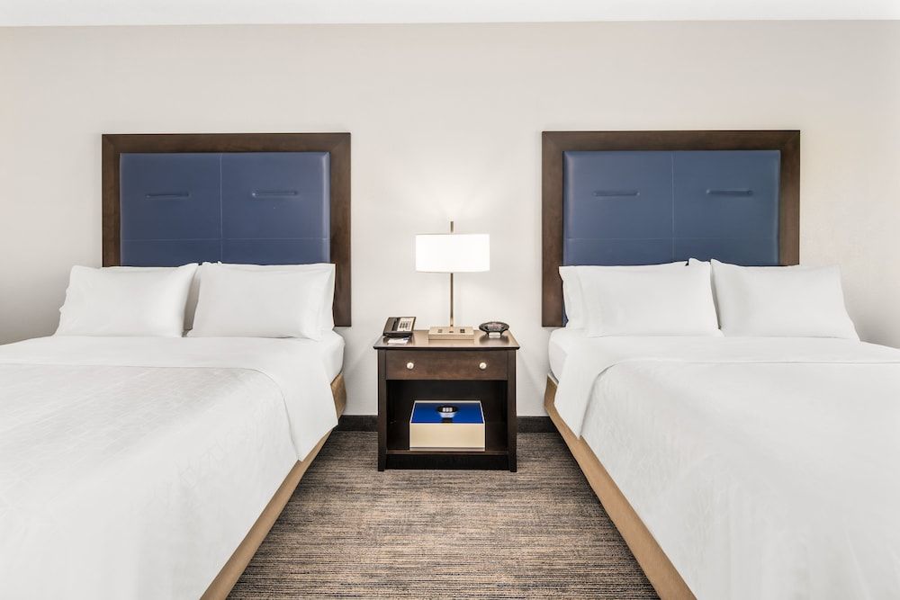 Standard Room, 2 Queen Beds, Accessible (Comm, Mobil, Roll In Shwr)