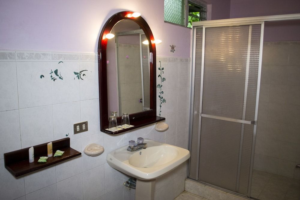 Lands in Love Hotel Double Room 4