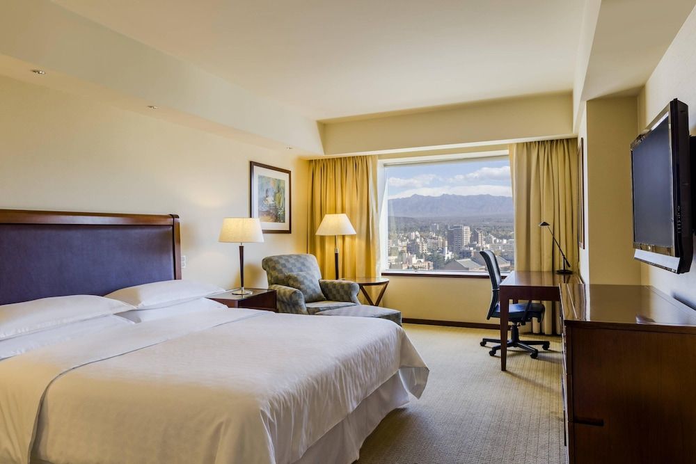 Club Room, 1 King Bed