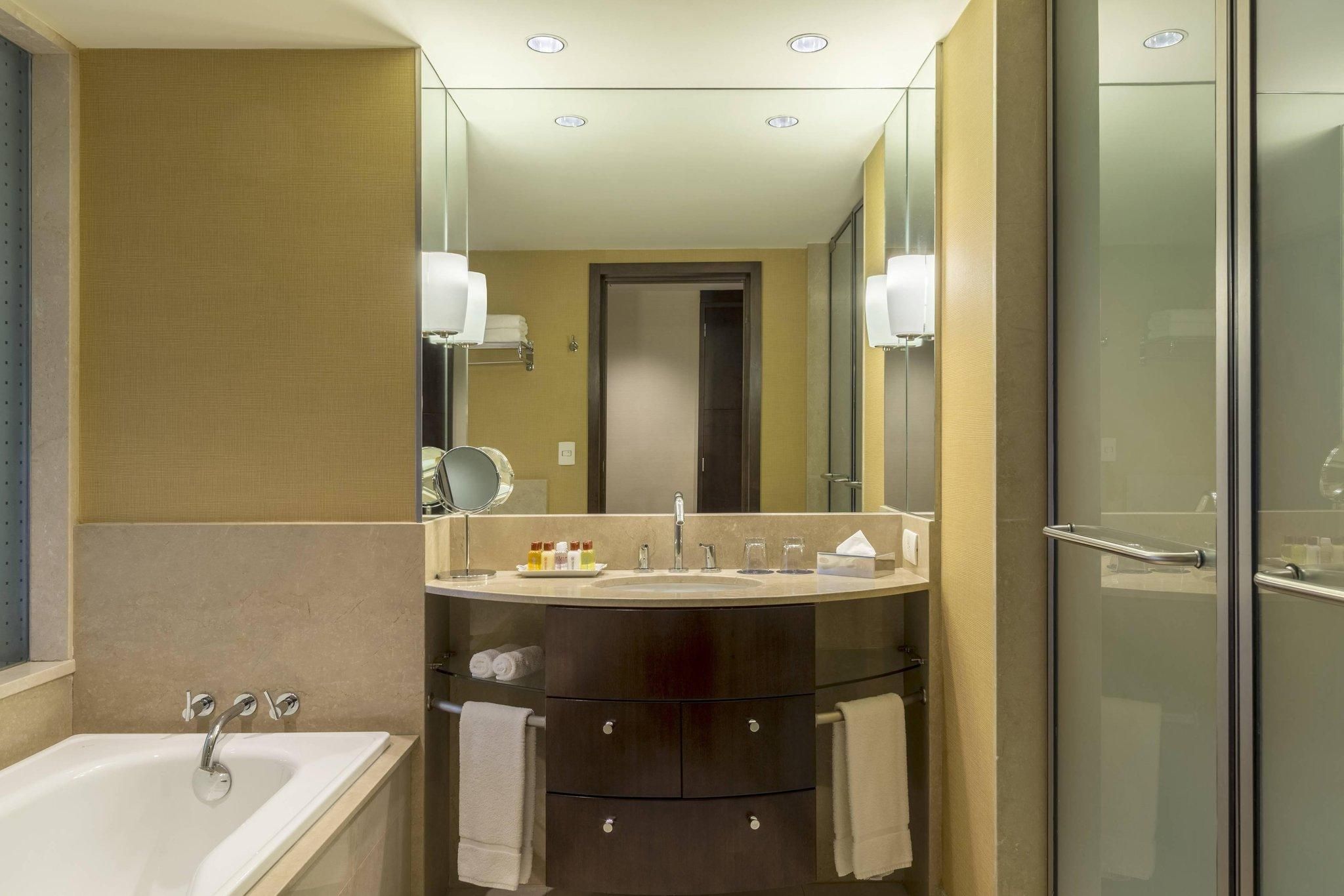 Club Lounge Access, Suite, 2 Twin
