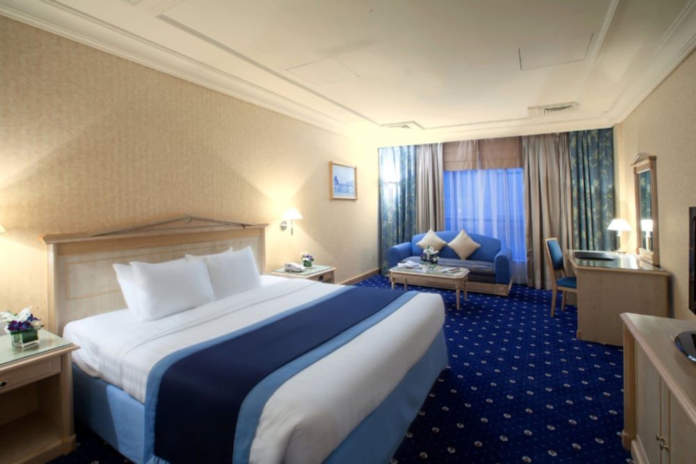 undefined Capitol Hotel 3