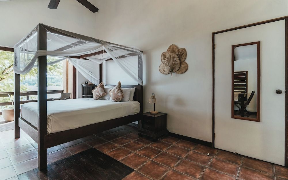 Fatumaru Lodge Port Vila Studio Suite, Sea View, Beachside 4