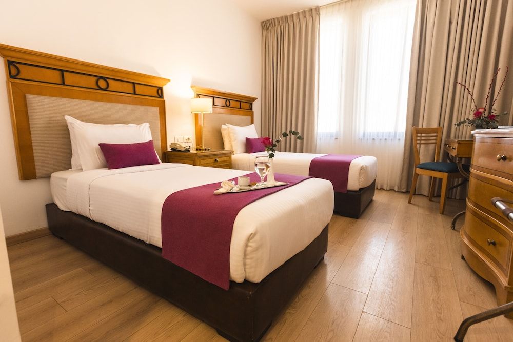 undefined Liwan Hotel 4