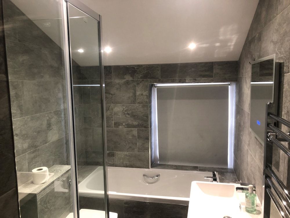 Dale Head Hall Lakeside Hotel Family Room 5