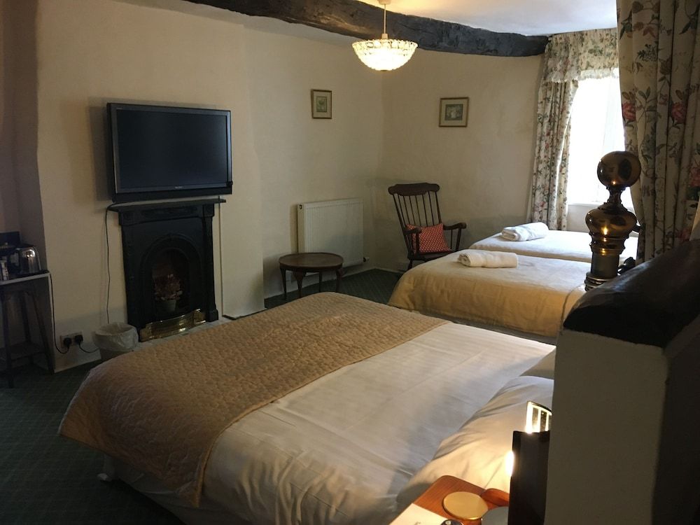 Dale Head Hall Lakeside Hotel Family Room 3