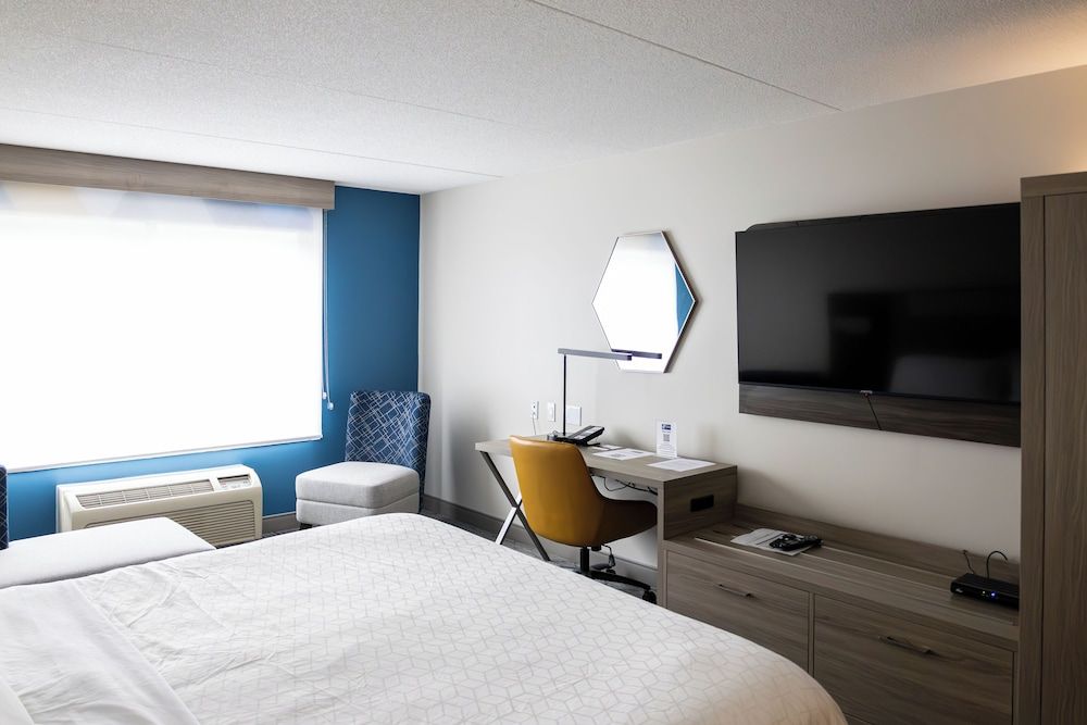 Suite, 1 King Bed, Jetted Tub