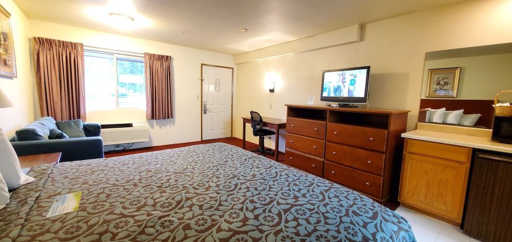 Executive Studio Suite, 1 King Bed with Sofa bed, Non Smoking