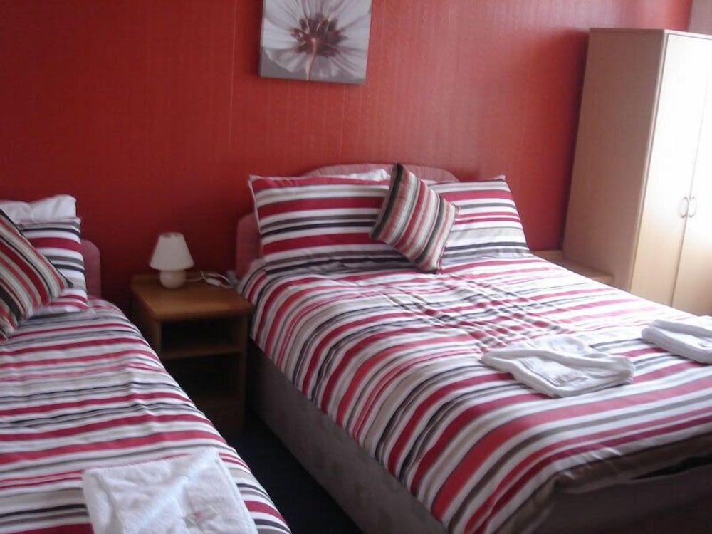 Tulip Hotel Standard Double Room, 1 Double Bed 4