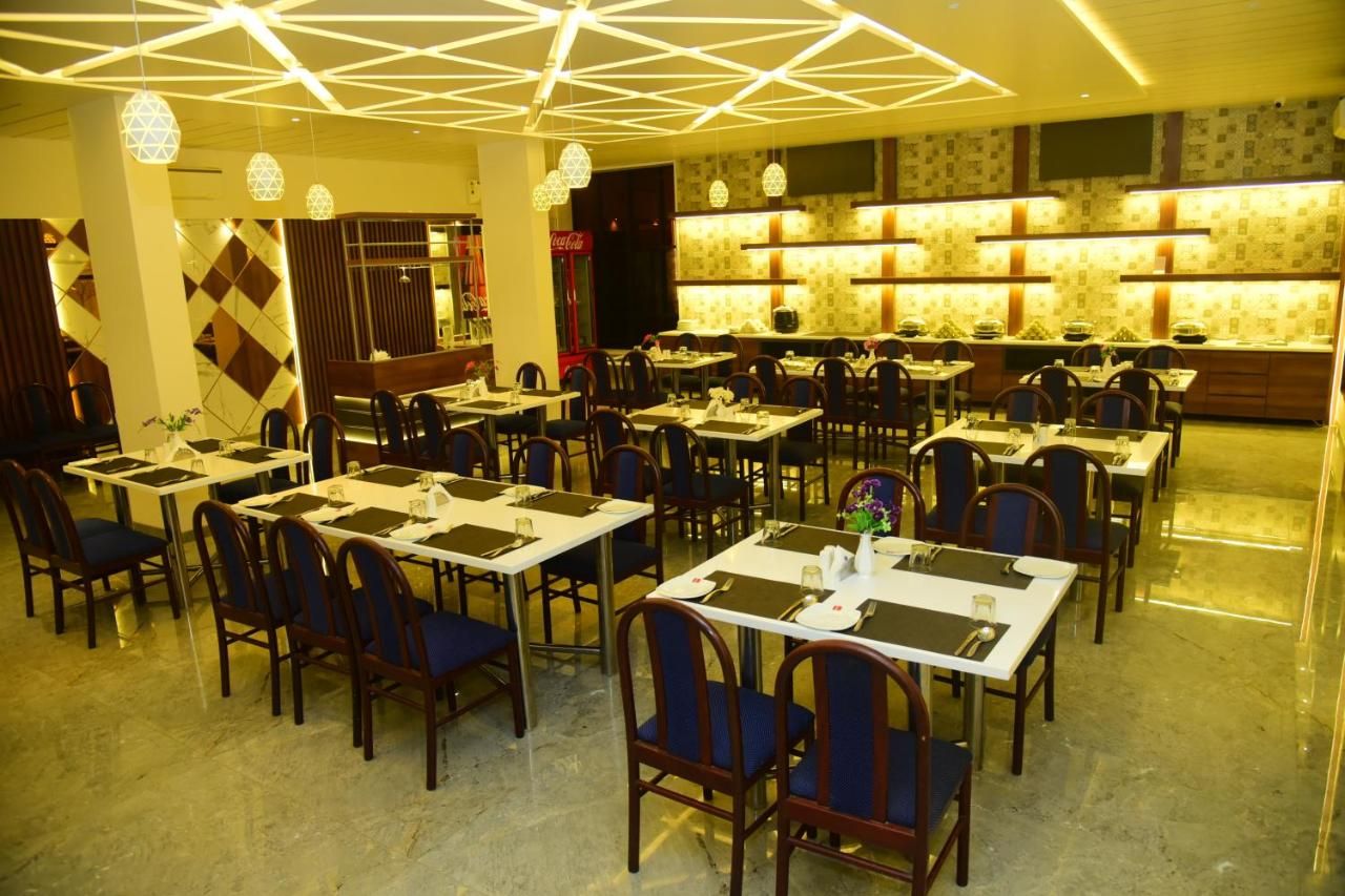 Food & Dining