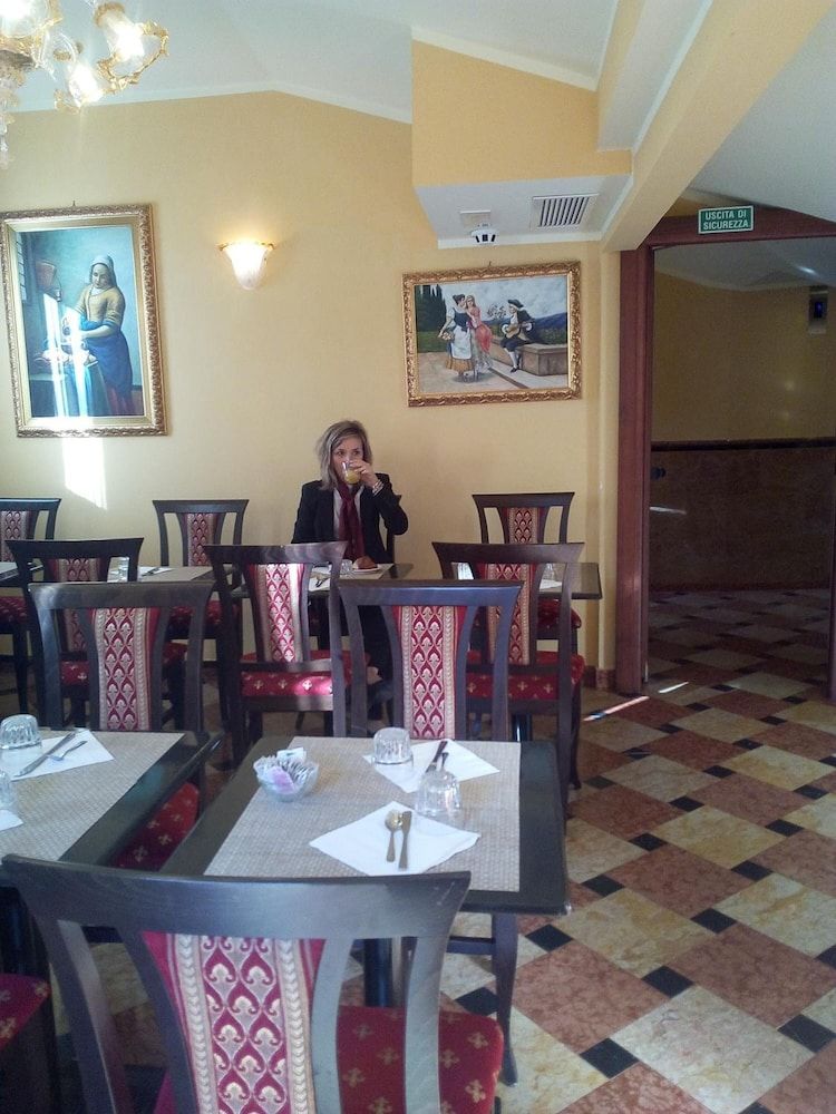 undefined Hotel Città di Milano 7