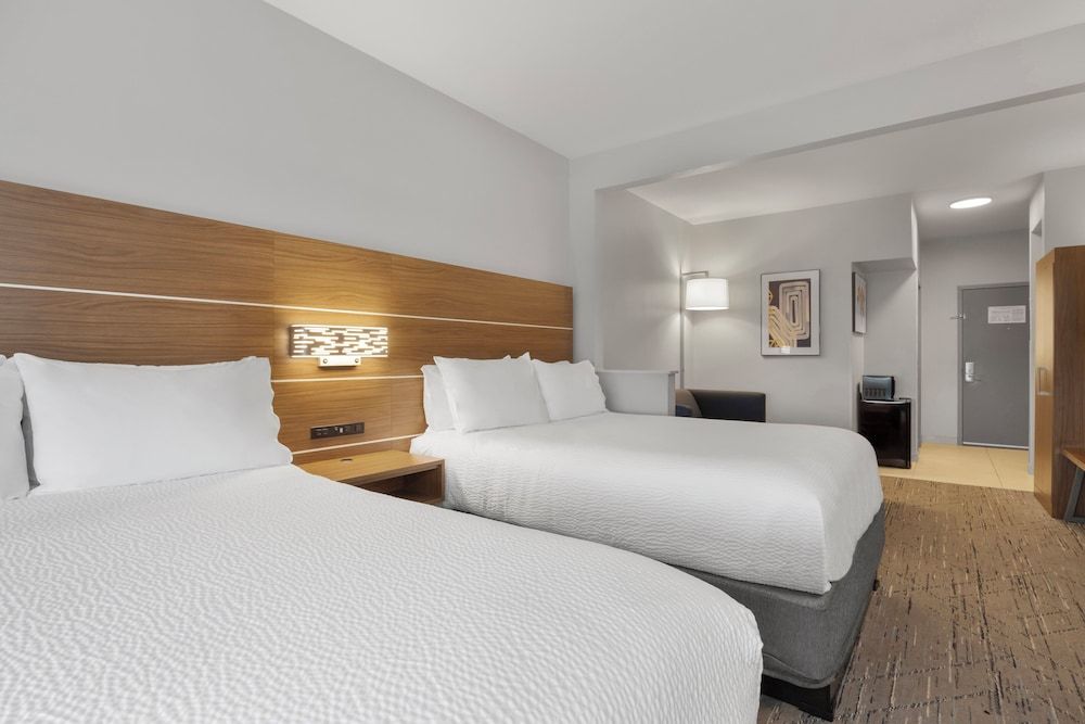 Suite (2 Queen Beds with Sofa bed)