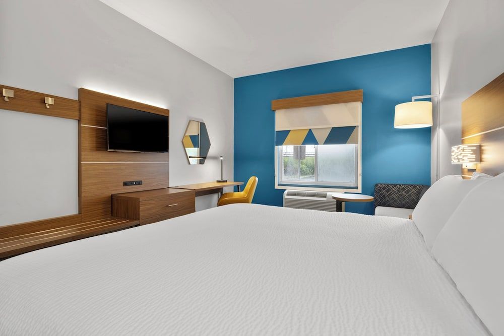 Standard Room, 1 Queen Bed