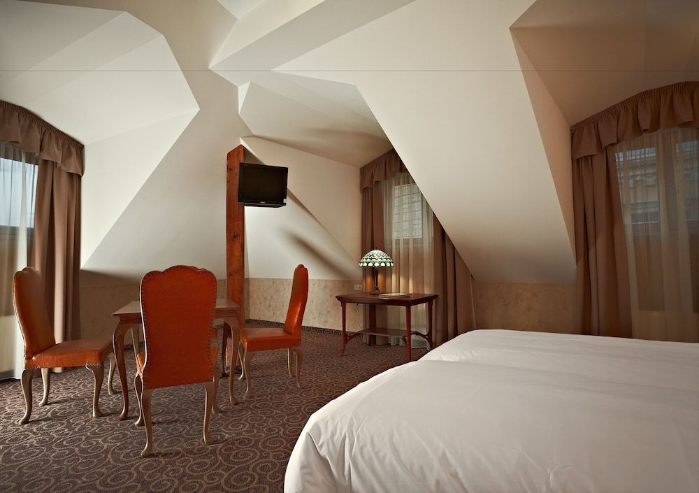 undefined Hotel Justus 6