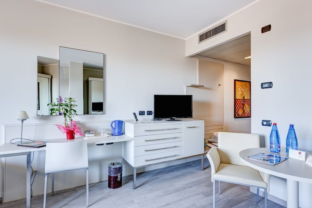 Parc Hotel Standard Double or Twin Room (Main Building) 11